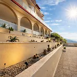 Bloom Tropea Апарт-отель