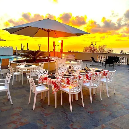 Bloom Tropea Апарт-отель