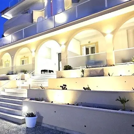 Bloom Tropea 아파트호텔 Ciaramiti