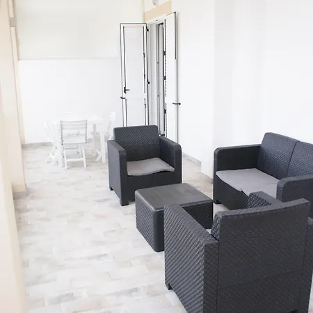 Bloom Tropea 아파트호텔