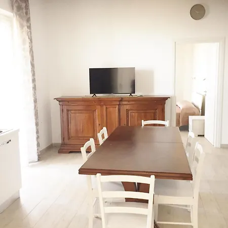 Bloom Tropea 아파트호텔