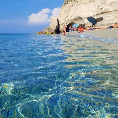 Bloom Tropea Апарт-отель