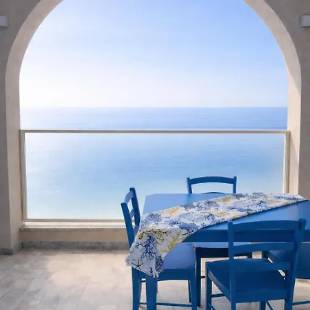 Bloom Tropea Aparthotel