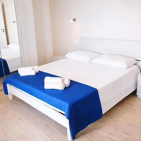 Bloom Tropea Aparthotel 4*