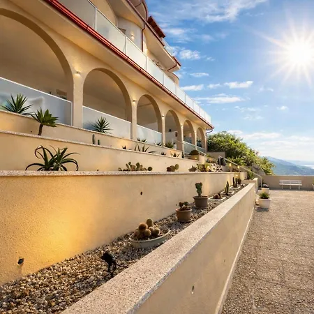 Bloom Tropea Aparthotel