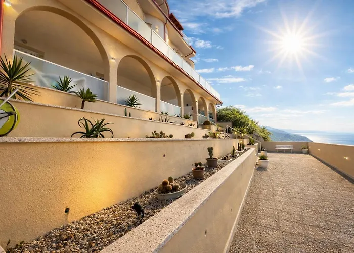 Bloom Tropea Aparthotel